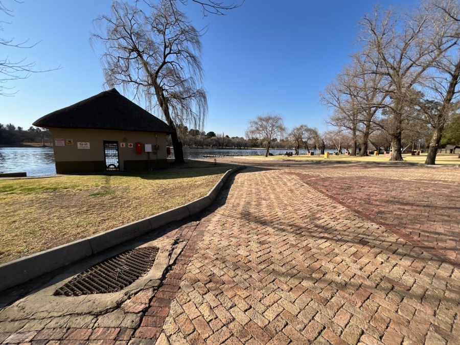 To Let 3 Bedroom Property for Rent in Vaalpark Free State